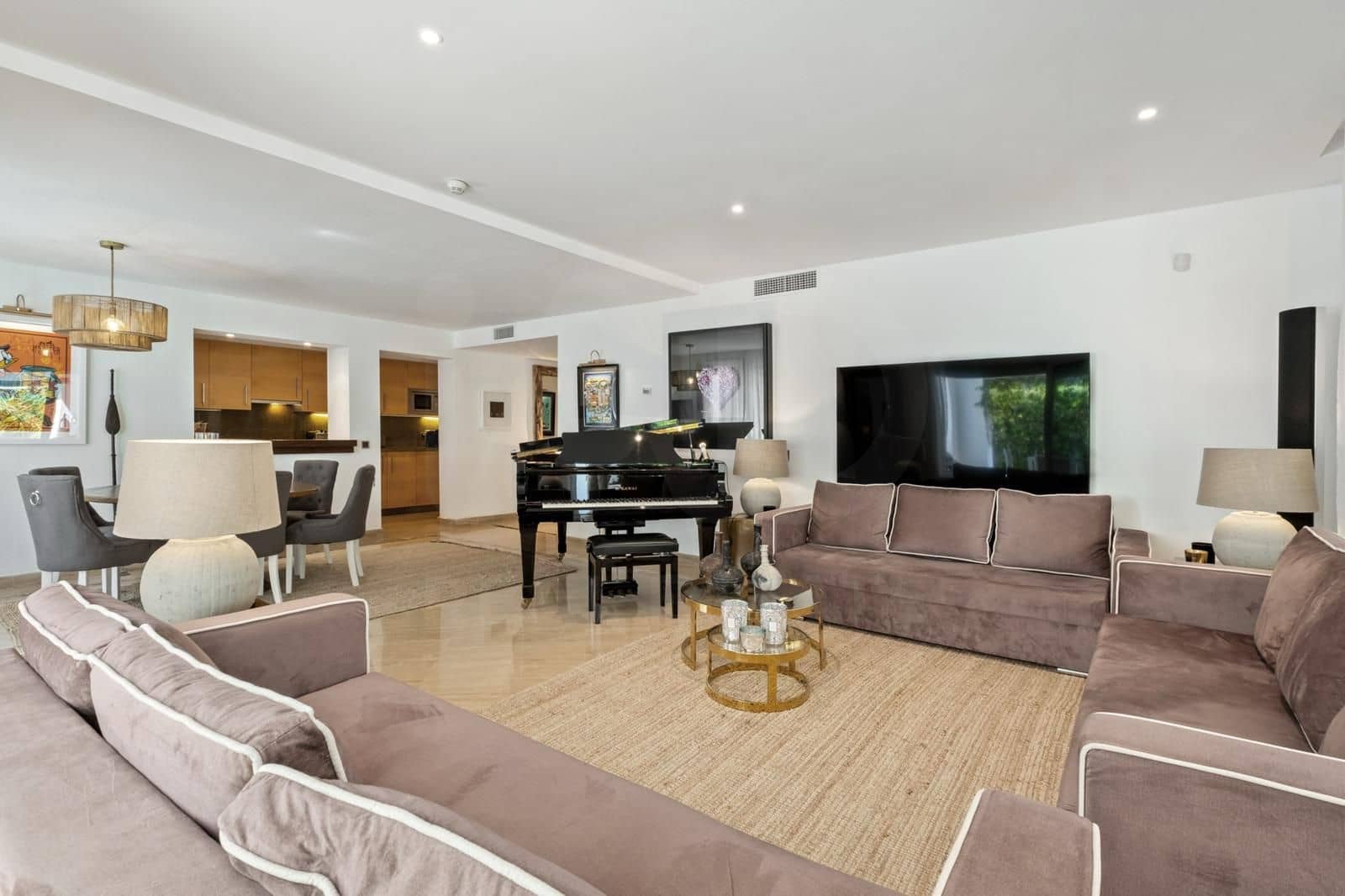 1 quarto Apartamento para venda em Marbella com piscina - 695 000 € (Ref: 9988252)