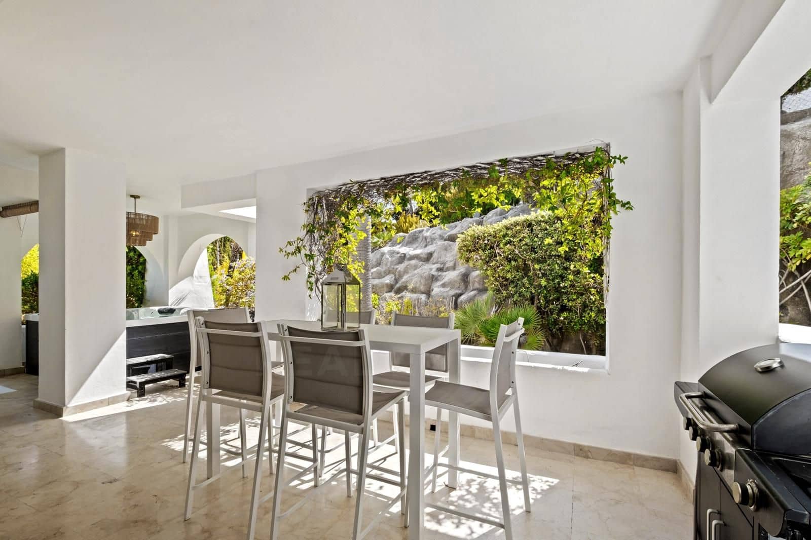 1 quarto Apartamento para venda em Marbella com piscina - 695 000 € (Ref: 9988252)