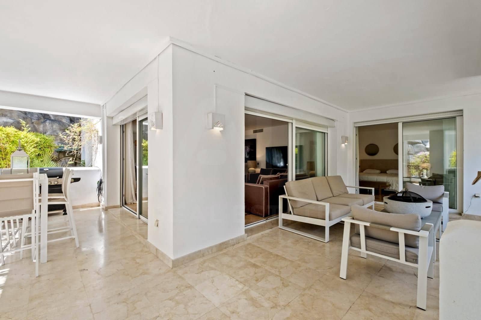 1 quarto Apartamento para venda em Marbella com piscina - 695 000 € (Ref: 9988252)