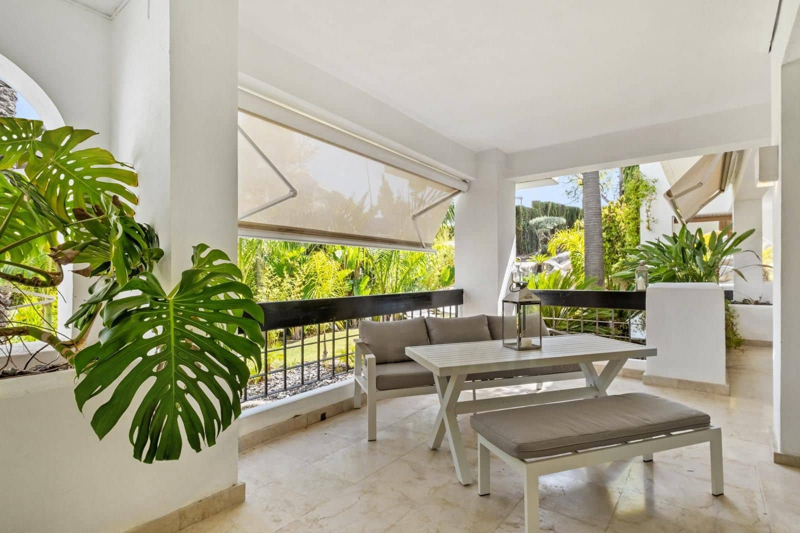 1 quarto Apartamento para venda em Marbella com piscina - 695 000 € (Ref: 9988252)