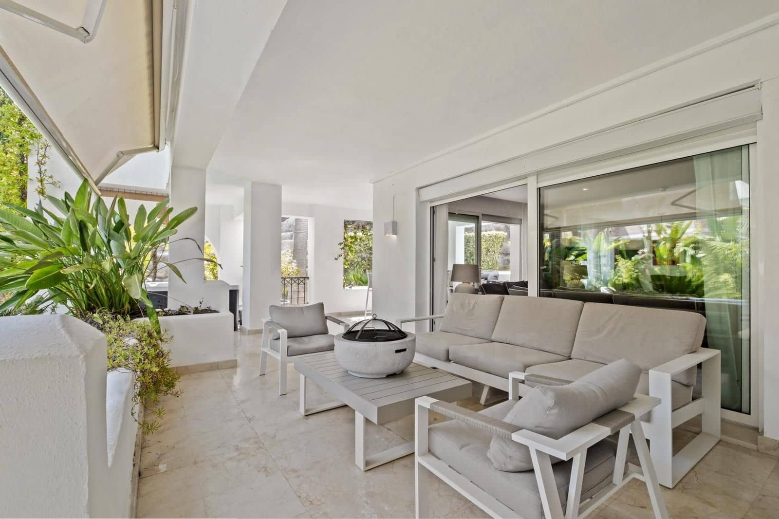 1 quarto Apartamento para venda em Marbella com piscina - 695 000 € (Ref: 9988252)