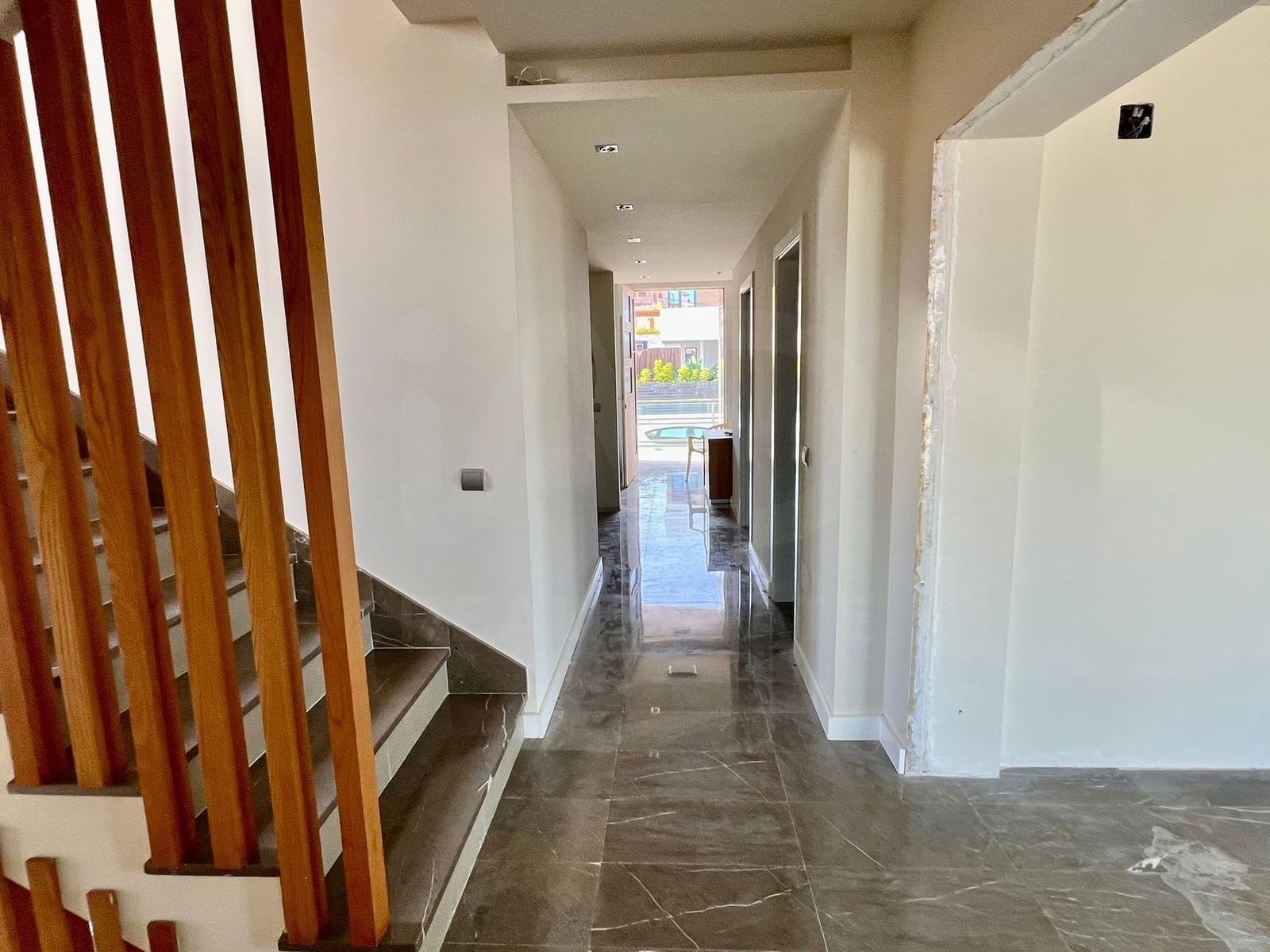 9 quarto Casa em Banda para venda em Rincon de la Victoria com piscina garagem - 893 000 € (Ref: 9988255)