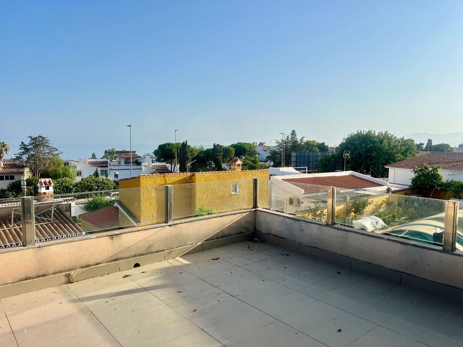 9 quarto Casa em Banda para venda em Rincon de la Victoria com piscina garagem - 893 000 € (Ref: 9988255)
