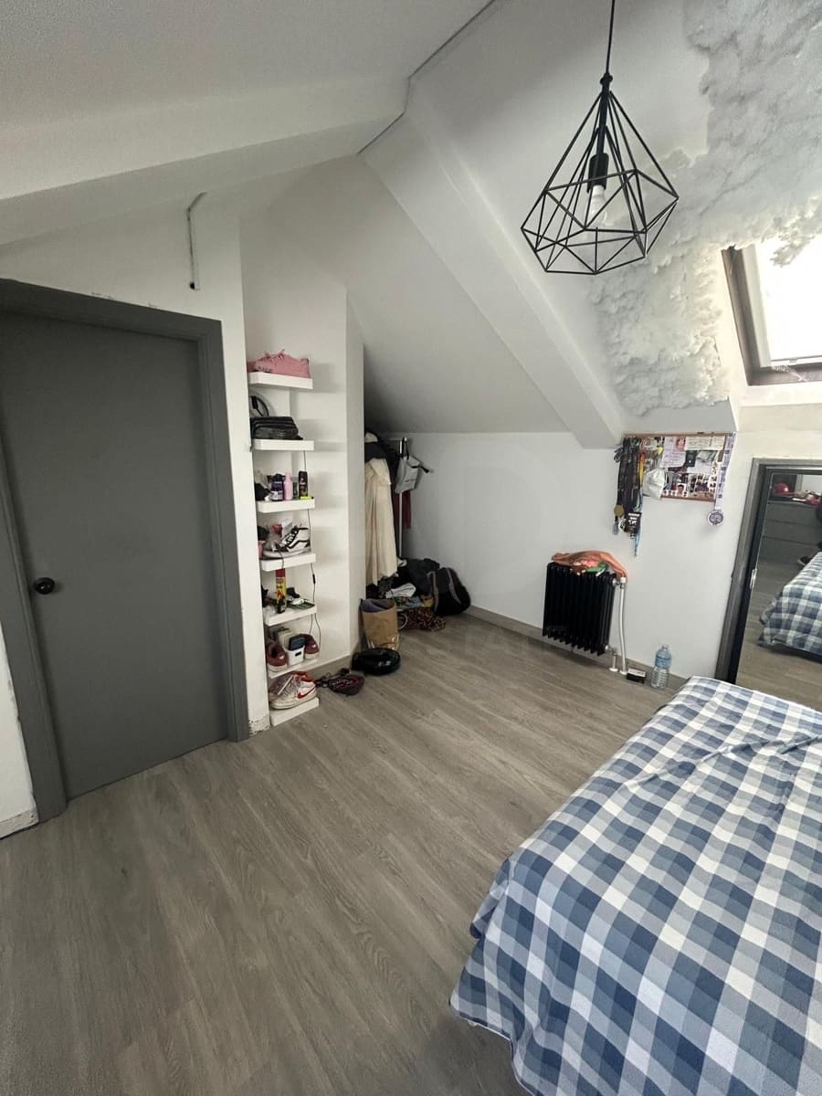 5 soverom Rekkehus til salgs i Leon by med garasje - € 259 000 (Ref: 9988257)