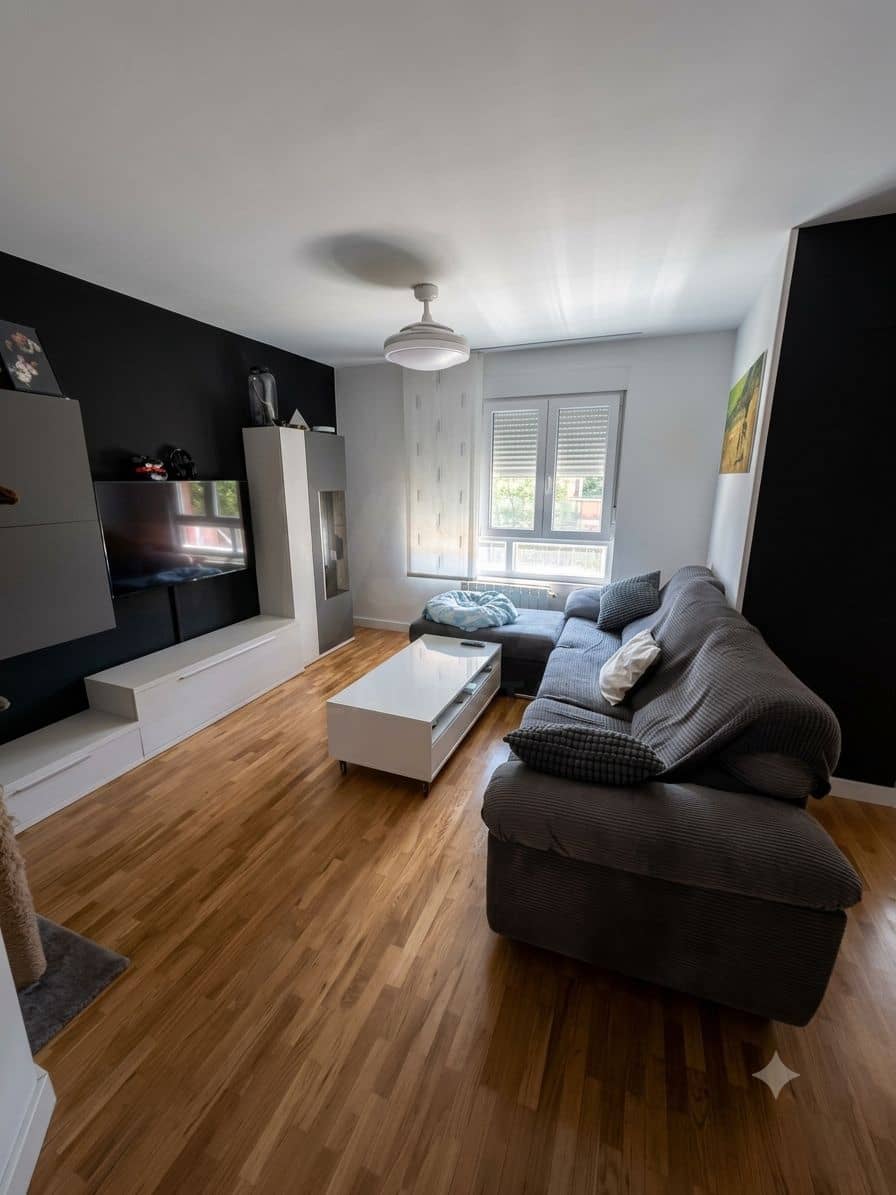 5 soverom Rekkehus til salgs i Leon by med garasje - € 259 000 (Ref: 9988257)