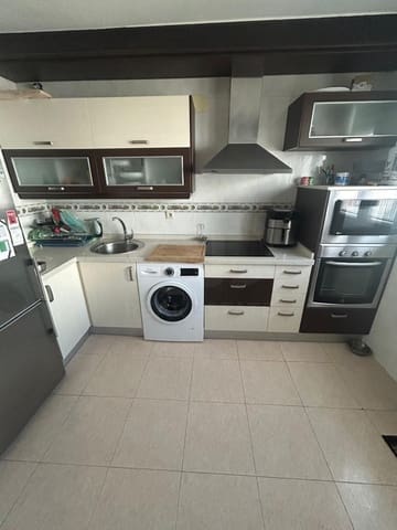 5 soverom Rekkehus til salgs i Leon by med garasje - € 259 000 (Ref: 9988257)