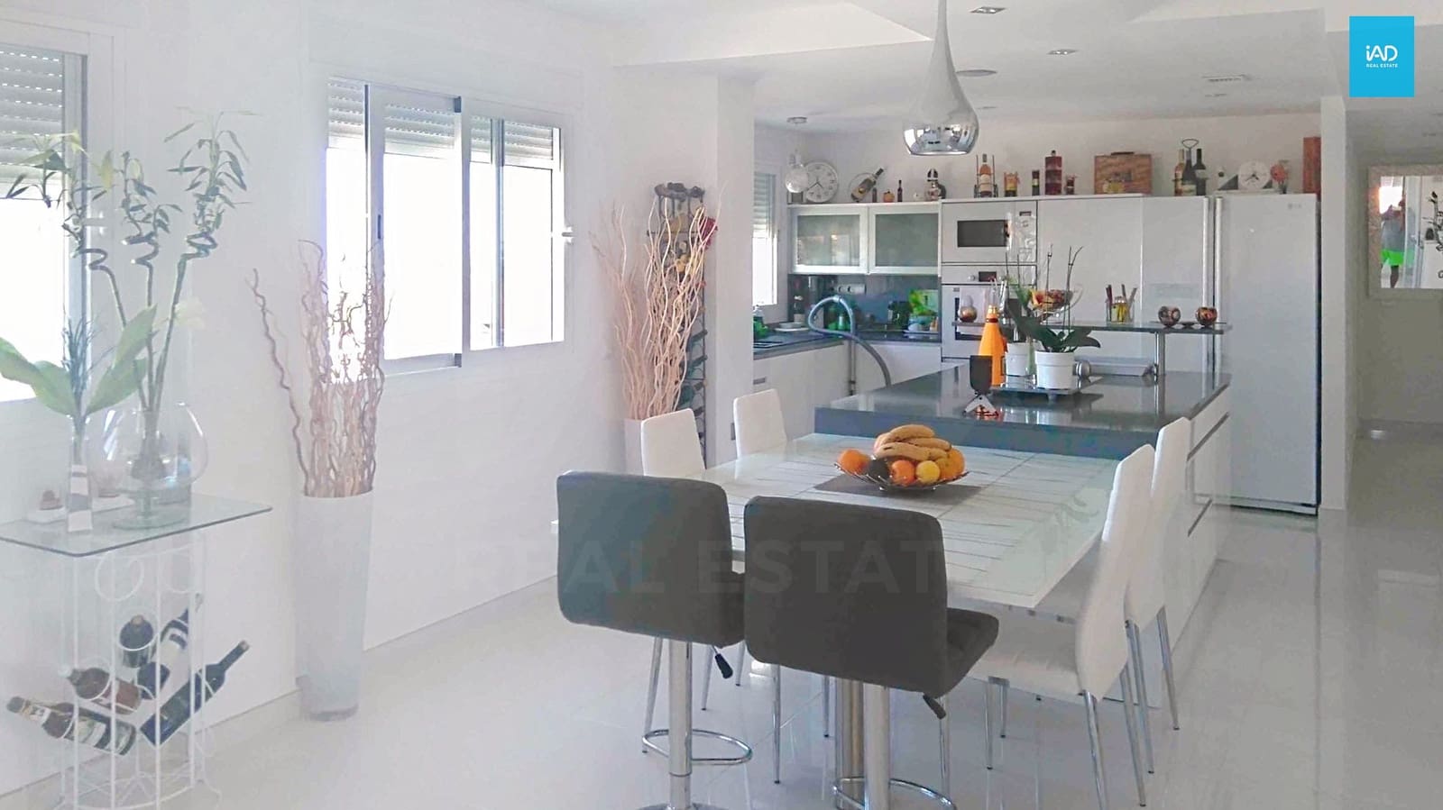 Commercial for sale in Ibiza / Eivissa town - € 3,700,000 (Ref: 9988258)