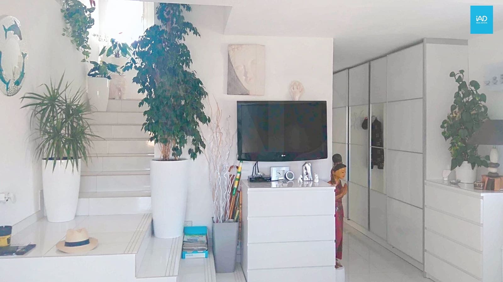 Commercial for sale in Ibiza / Eivissa town - € 3,700,000 (Ref: 9988258)