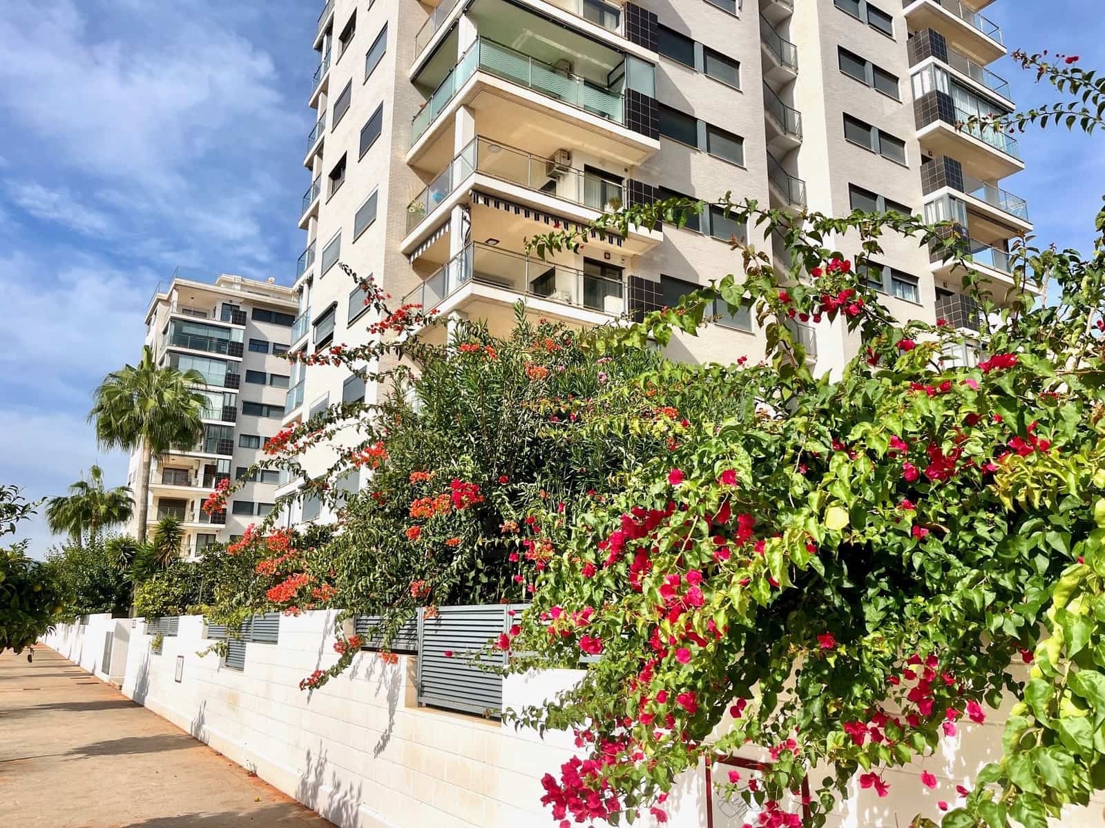 2 soveværelse Lejlighed til salg i Oropesa  med swimmingpool garage - € 210.000 (Ref: 9988260)