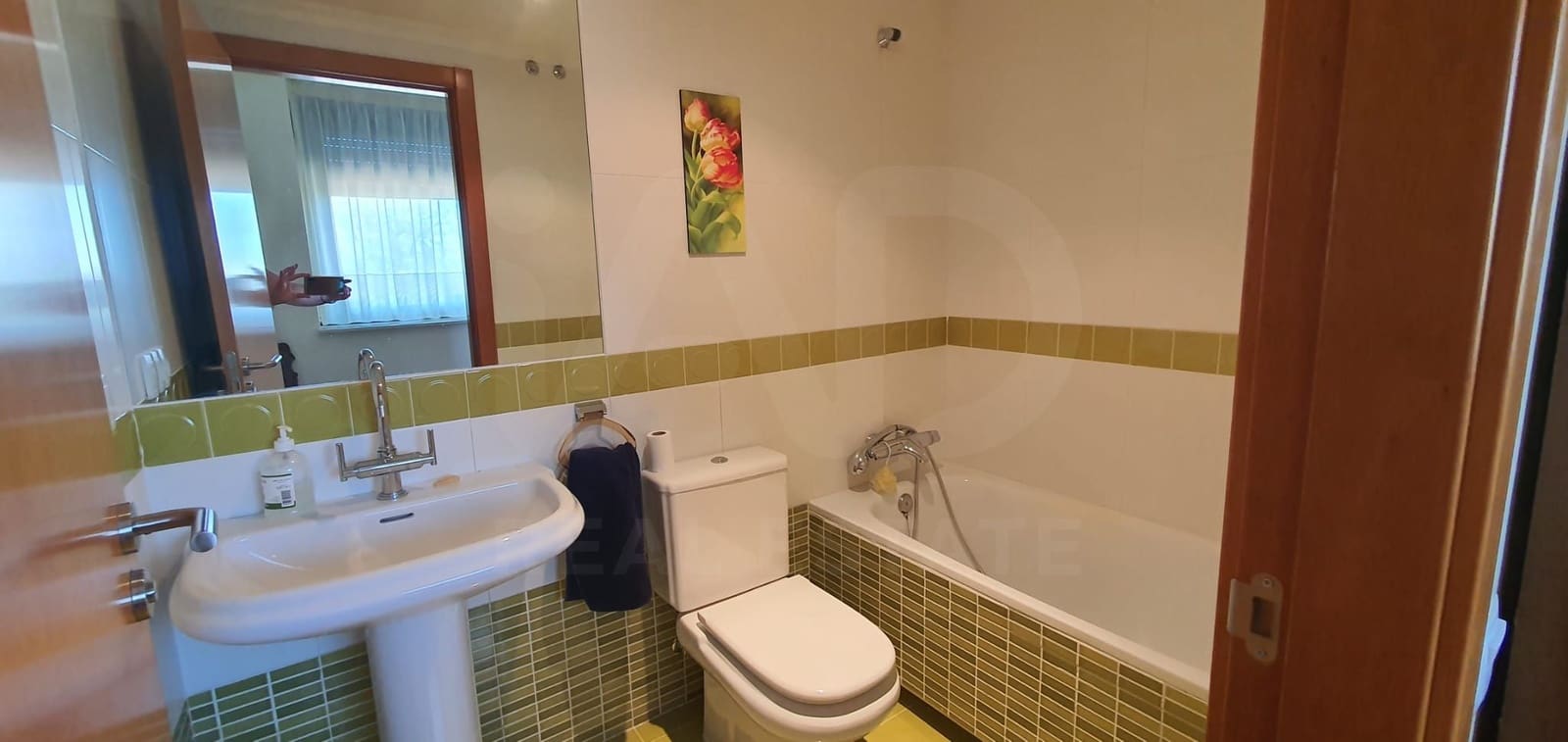 6 bedroom Townhouse for sale in Salamanca city with garage - € 520,000 (Ref: 9988261)