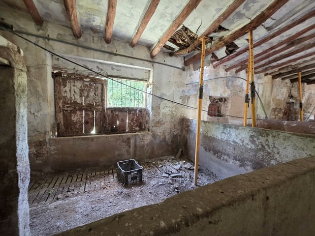 Finca/Landehus til salg i Calasparra - € 29.000 (Ref: 9988262)