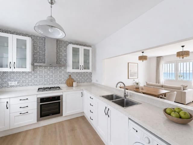 2 sovrum Hus till salu i Lagos, Vélez-Málaga - 385 000 € (Ref: 9988263)