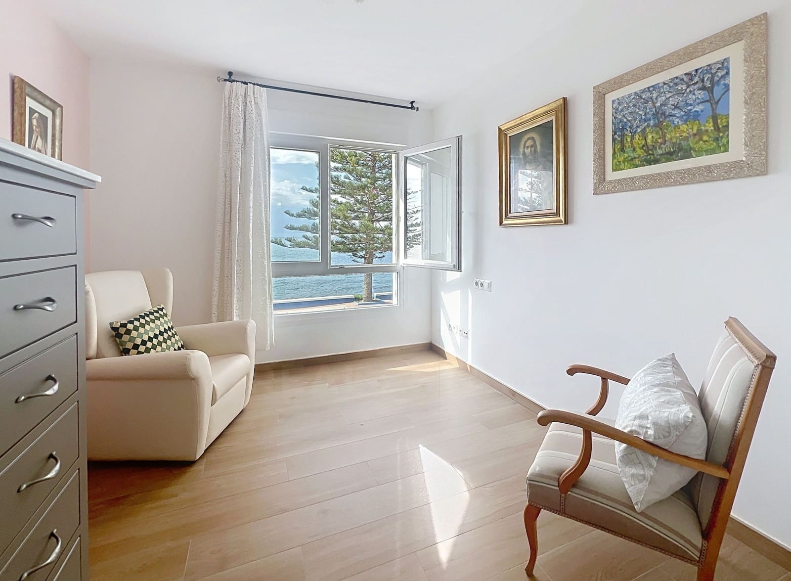 2 makuuhuone Omakotitalo myytävänä paikassa Lagos - 385 000 € (Ref: 9988263)