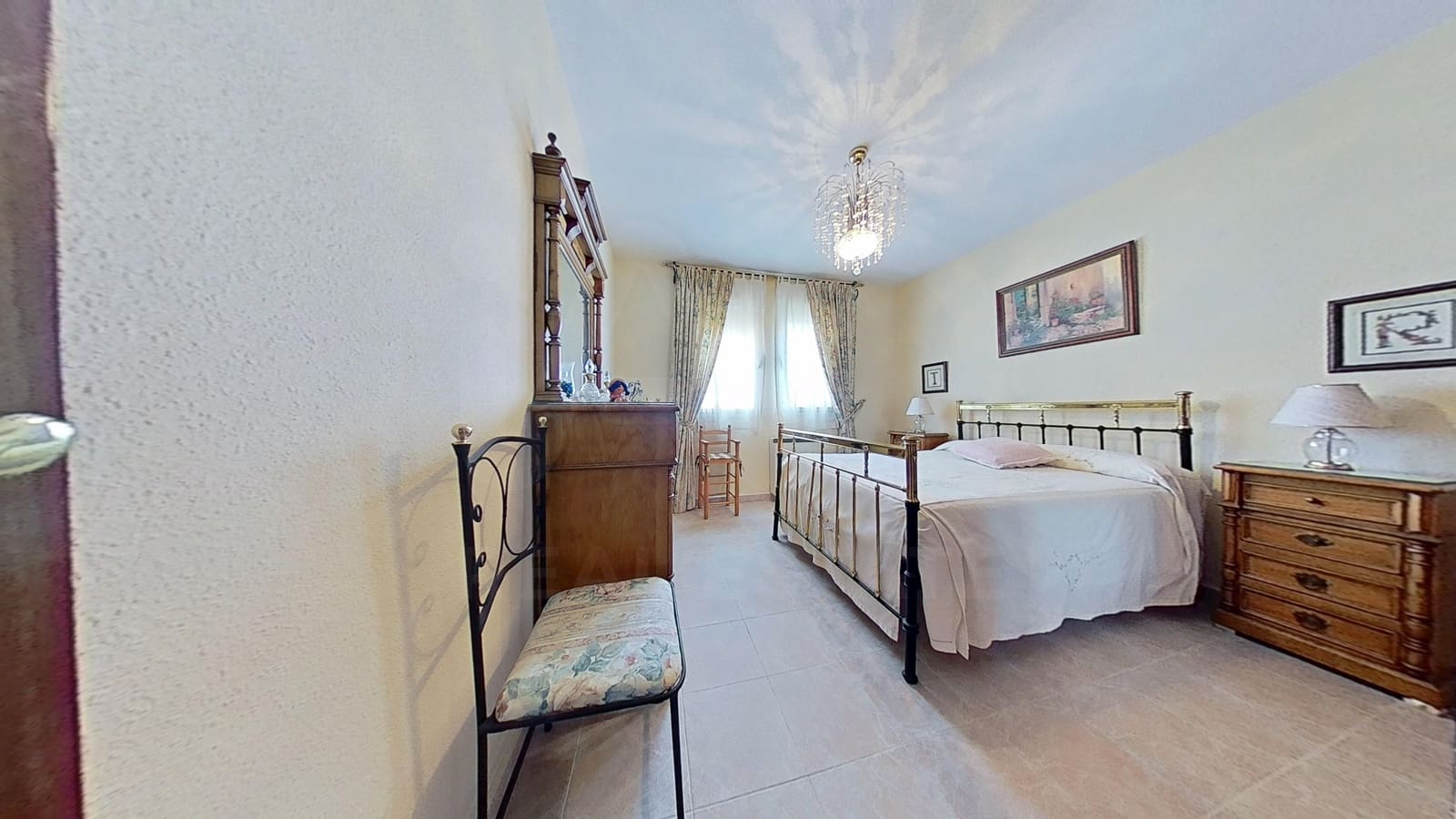 5 slaapkamer Huis te koop in Toledo stad met garage - € 296.000 (Ref: 9988265)
