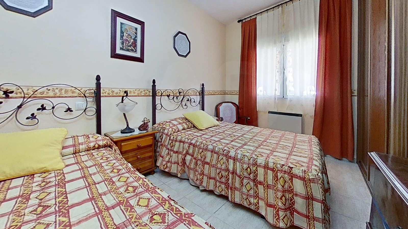 5 slaapkamer Huis te koop in Toledo stad met garage - € 296.000 (Ref: 9988265)