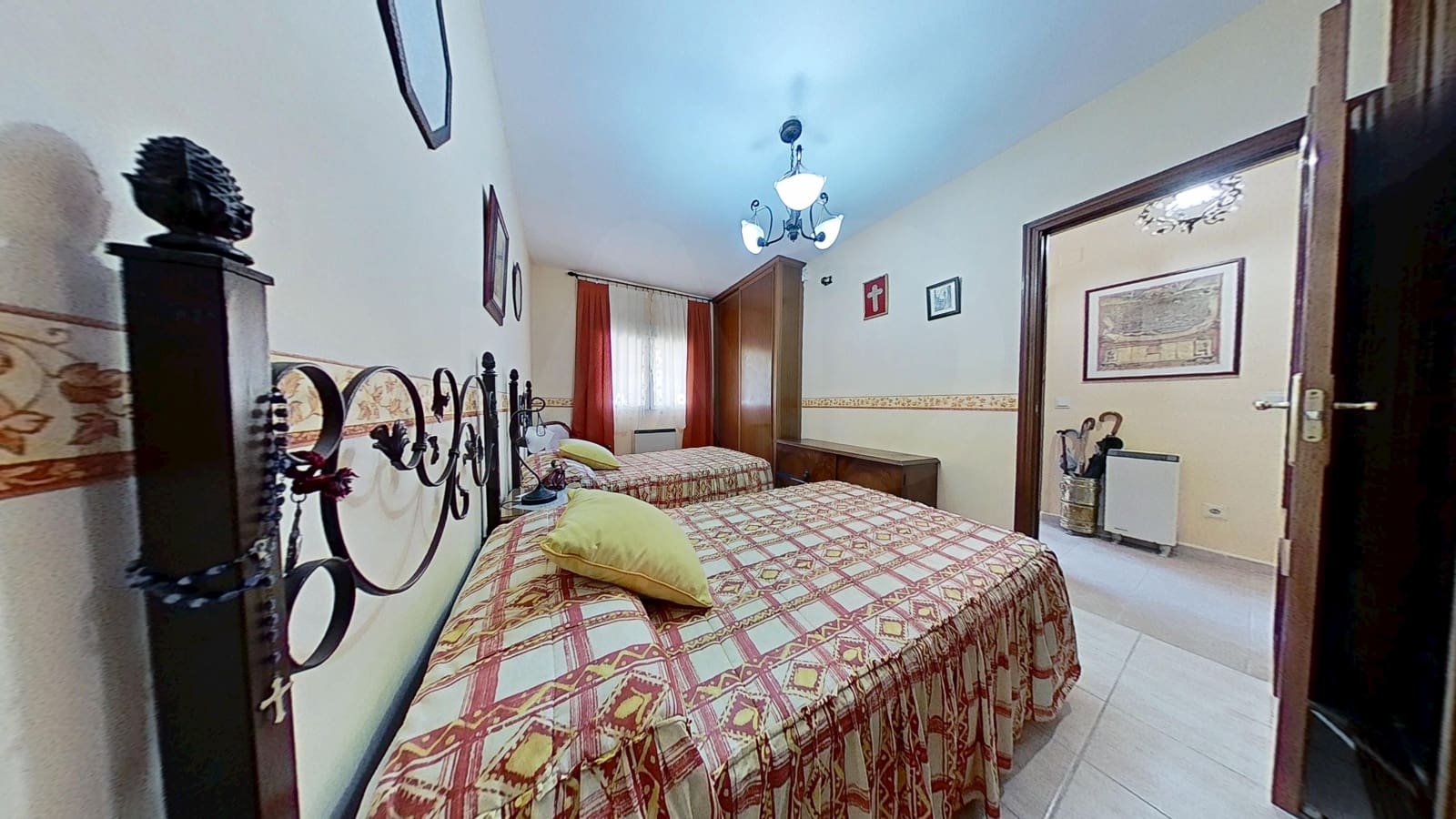 5 slaapkamer Huis te koop in Toledo stad met garage - € 296.000 (Ref: 9988265)