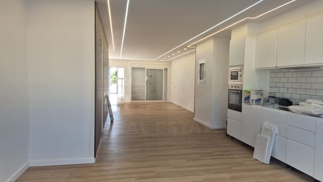3 soverom Hus til salgs i Tarragona by med svømmebasseng - € 395 000 (Ref: 9988266)