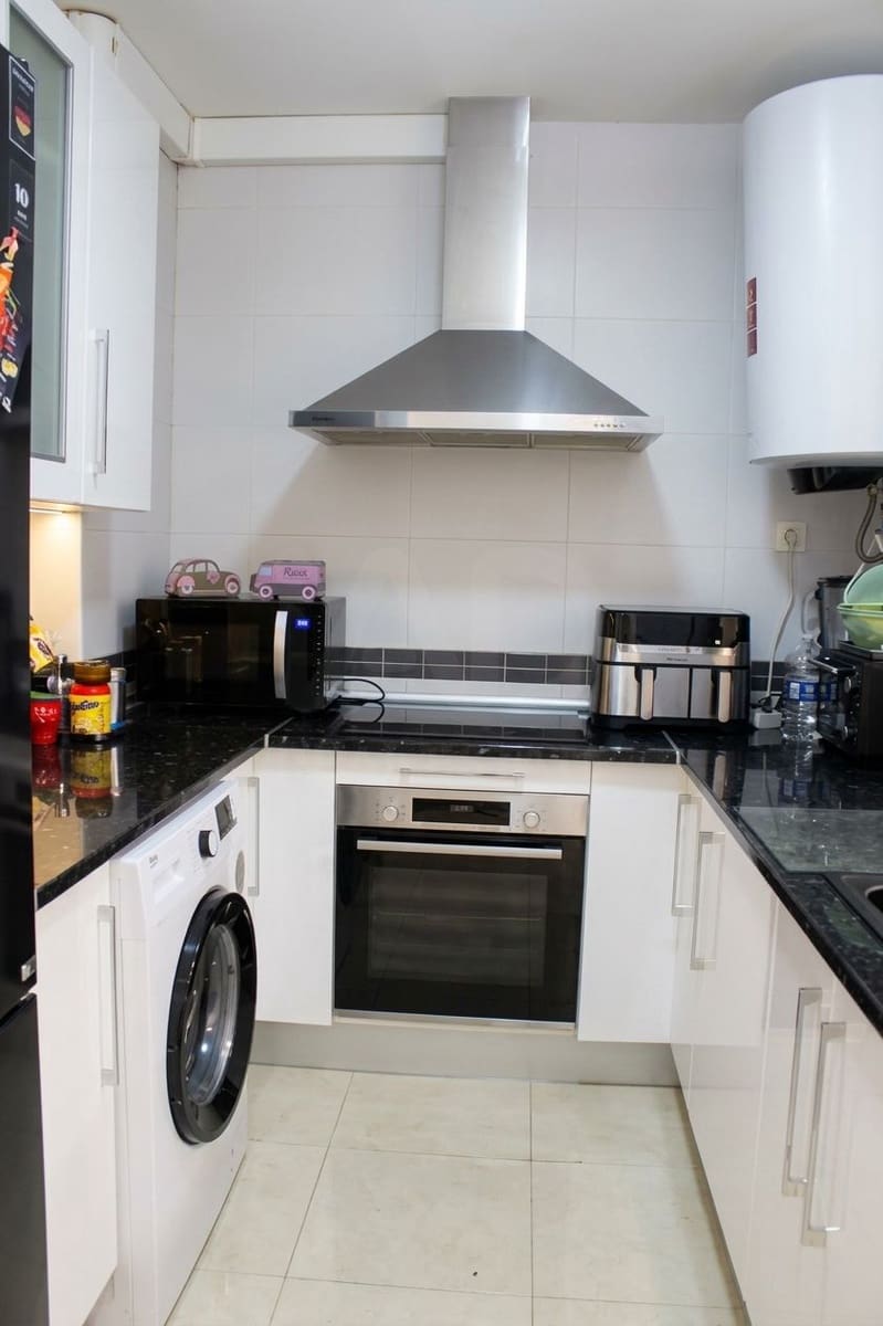 2 soverom Leilighet til salgs i Roquetas de Mar - € 73 500 (Ref: 9988267)