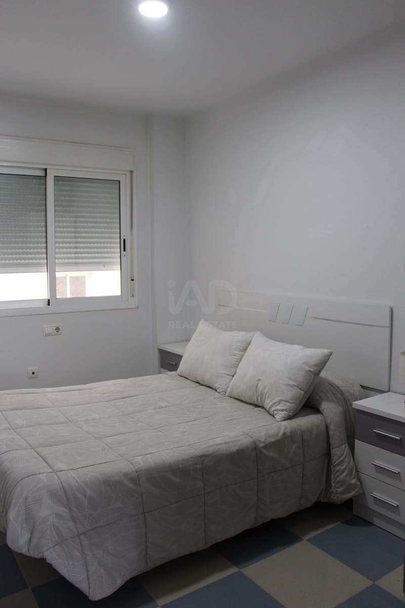 3 Zimmer Apartment zu verkaufen in Almeria Stadt mit Pool Garage - 168.000 € (Ref: 9988269)