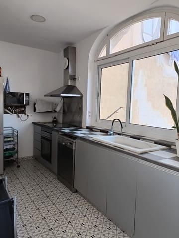 4 soverom Leilighet til salgs i La Vila de Gràcia, Barcelona by - € 780 000 (Ref: 9988271)
