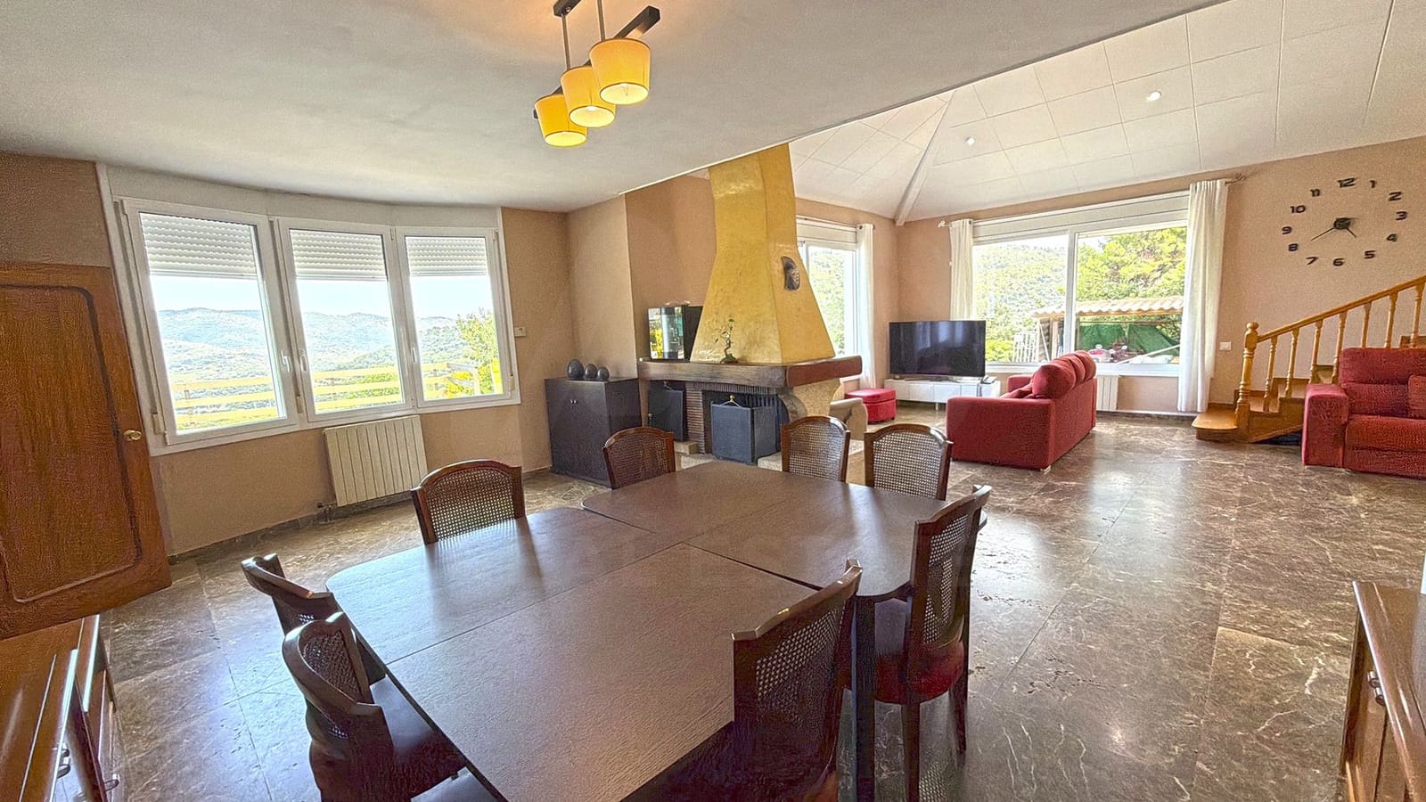 5 Zimmer Haus zu verkaufen in Barcelona Stadt mit Pool - 525.000 € (Ref: 9988272)