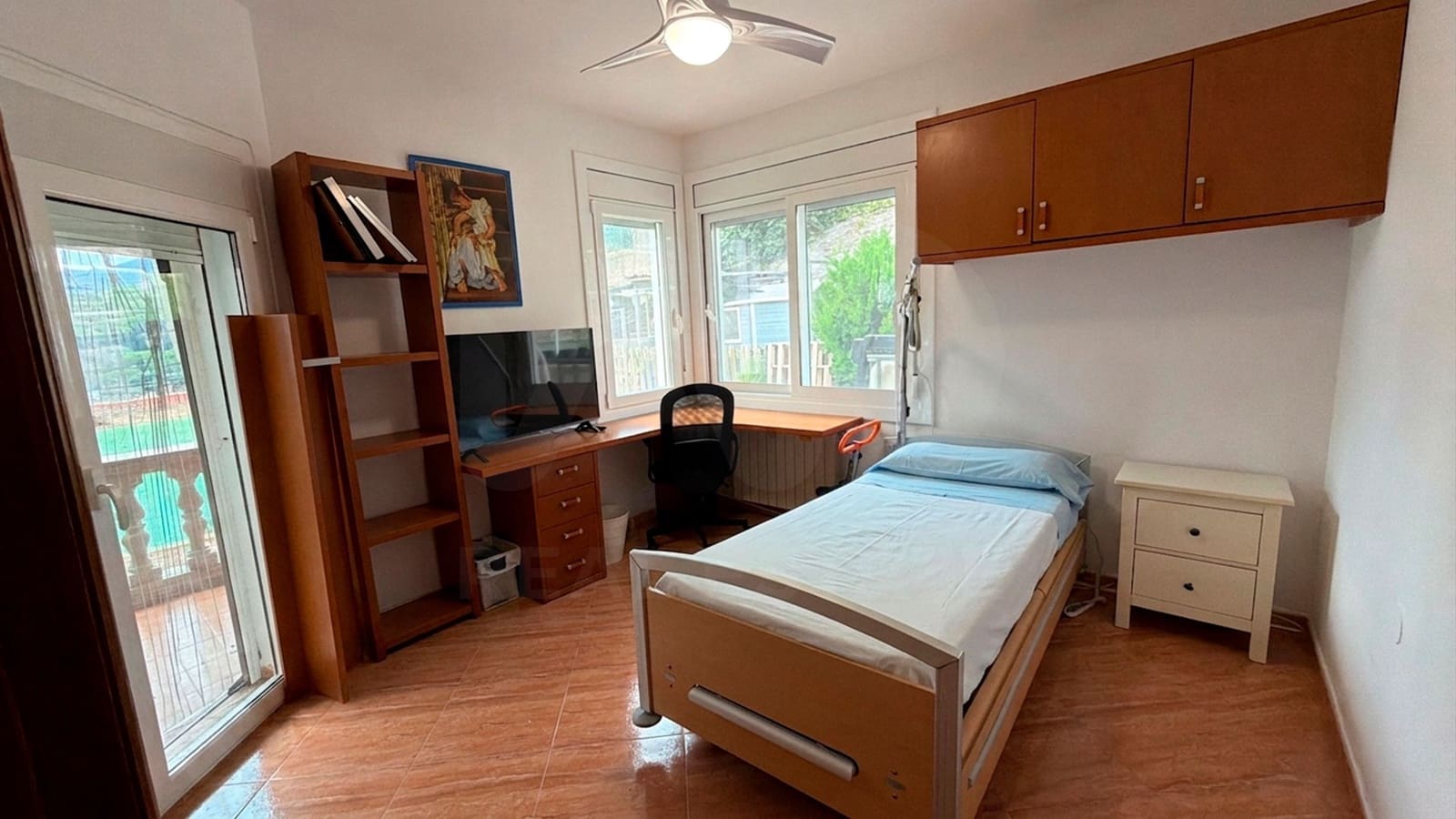 5 Zimmer Haus zu verkaufen in Barcelona Stadt mit Pool - 525.000 € (Ref: 9988272)