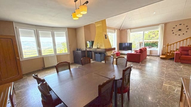 5 Zimmer Haus zu verkaufen in Barcelona Stadt mit Pool - 525.000 € (Ref: 9988272)