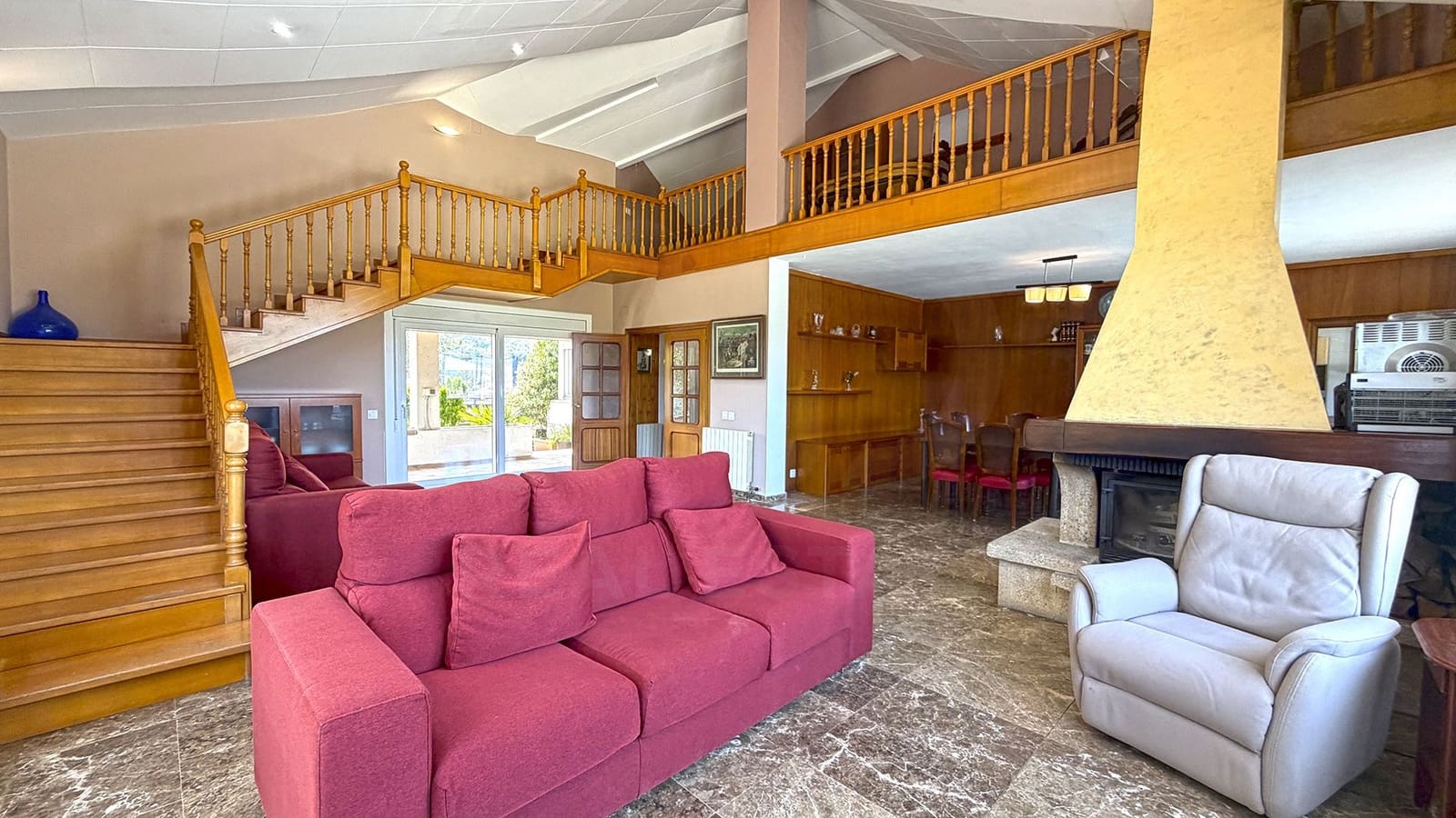 5 Zimmer Haus zu verkaufen in Barcelona Stadt mit Pool - 525.000 € (Ref: 9988272)