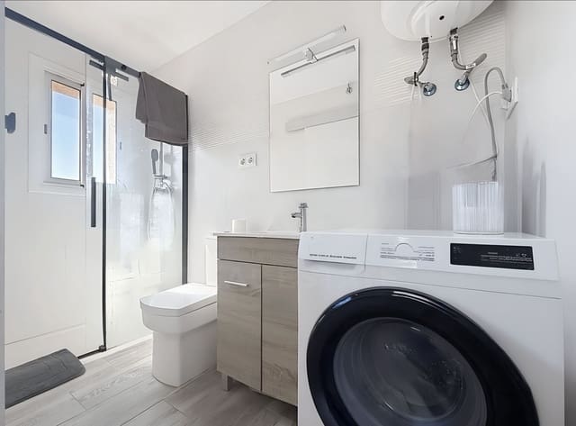 Apartamento de 1 habitación en Sant Andreu de Palomar, Barcelona ciudad en venta - 250.000 € (Ref: 9988273)