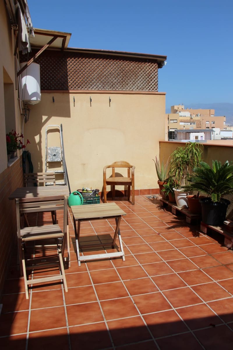 1 sypialnia Apartament na sprzedaż w Miasto Almeria - 104 000 € (Ref: 9988274)