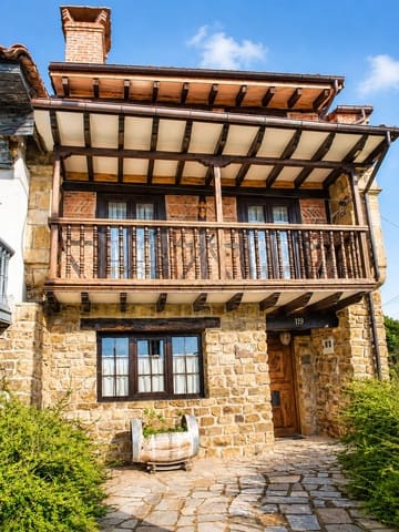3 Zimmer Haus zu verkaufen in Anievas mit Pool Garage - 360.000 € (Ref: 9988278)