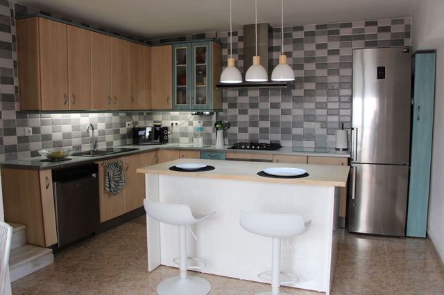 5 soverom Rekkehus til salgs i Aguadulce (Almeria), Roquetas de Mar med svømmebasseng garasje - € 350 000 (Ref: 9988280)