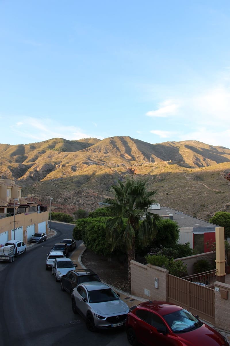 3 sypialnia Dom szeregowy na sprzedaż w Miasto Almeria z basenem garażem - 294 000 € (Ref: 9988281)