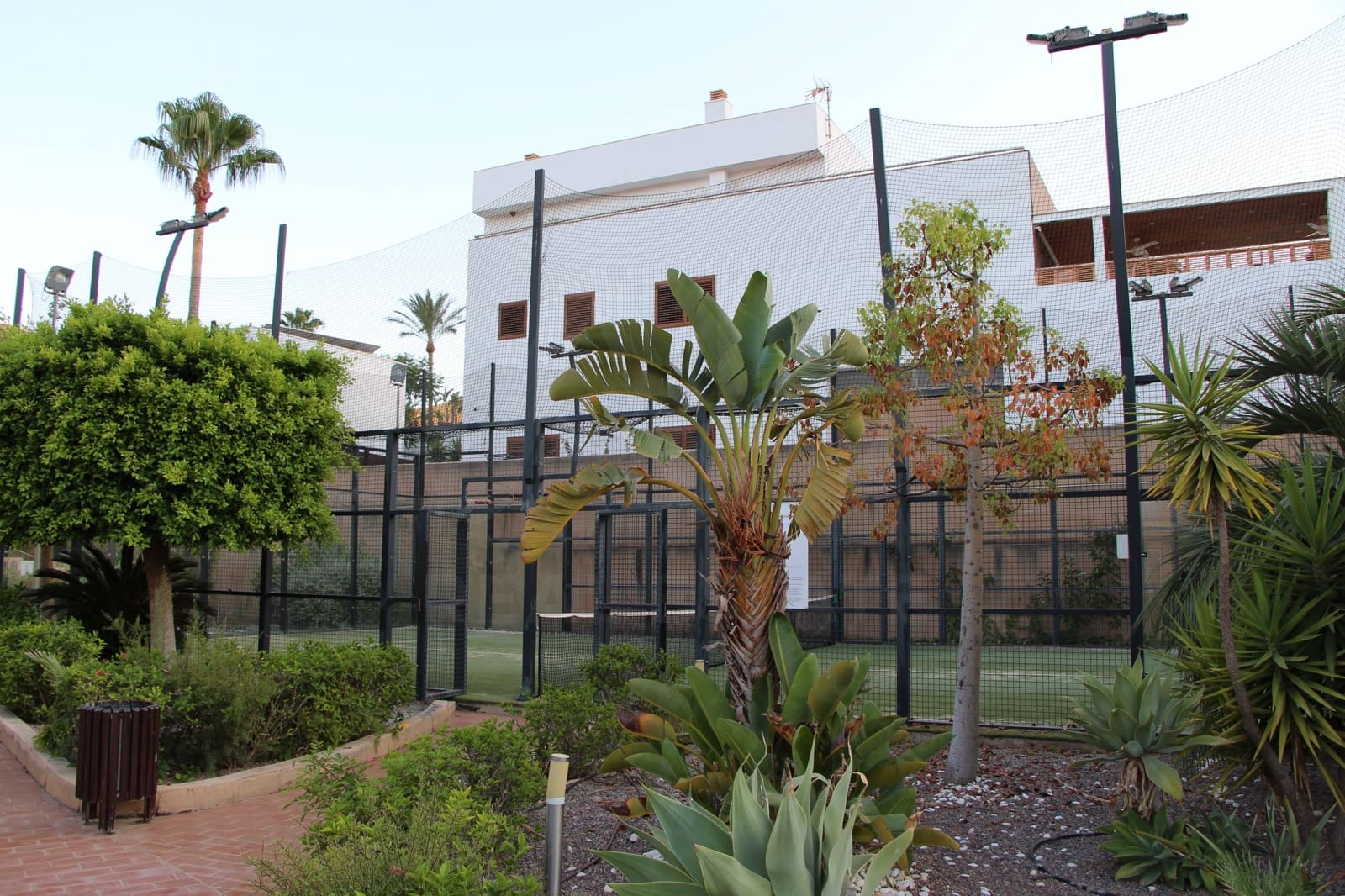 3 sypialnia Dom szeregowy na sprzedaż w Miasto Almeria z basenem garażem - 294 000 € (Ref: 9988281)