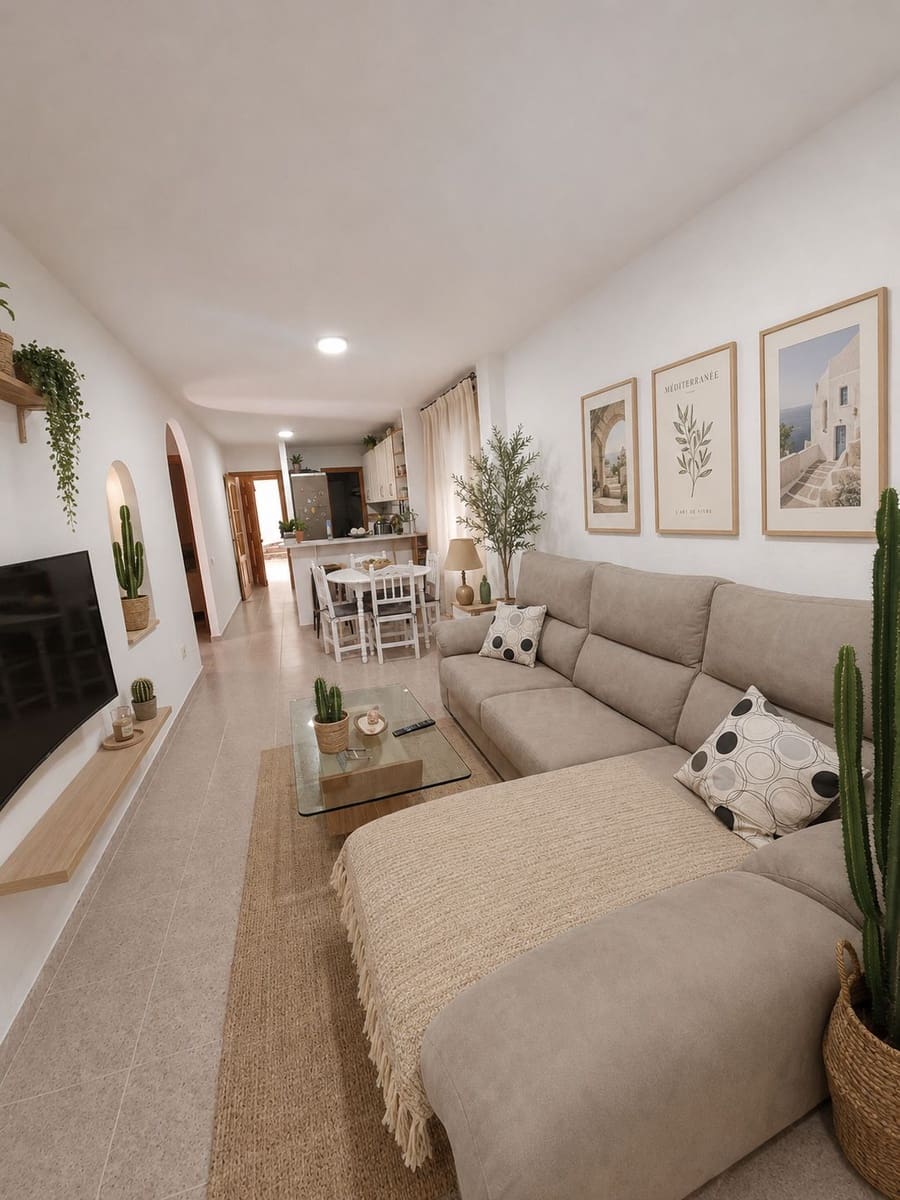 Apartamento de 2 habitaciones en Almería ciudad en venta con piscina - 168.000 € (Ref: 9988282)