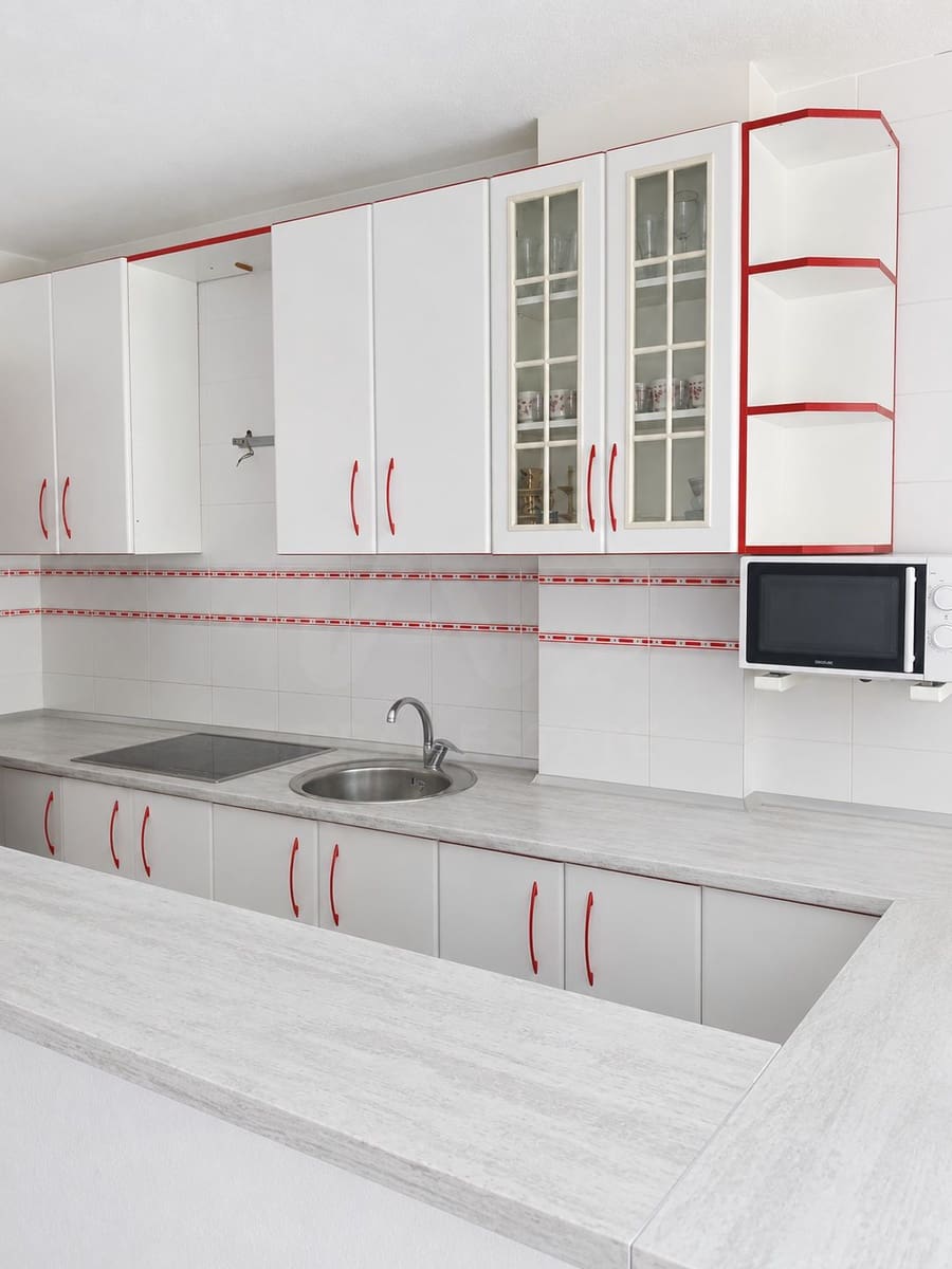 Apartamento de 2 habitaciones en Almería ciudad en venta con piscina - 168.000 € (Ref: 9988282)