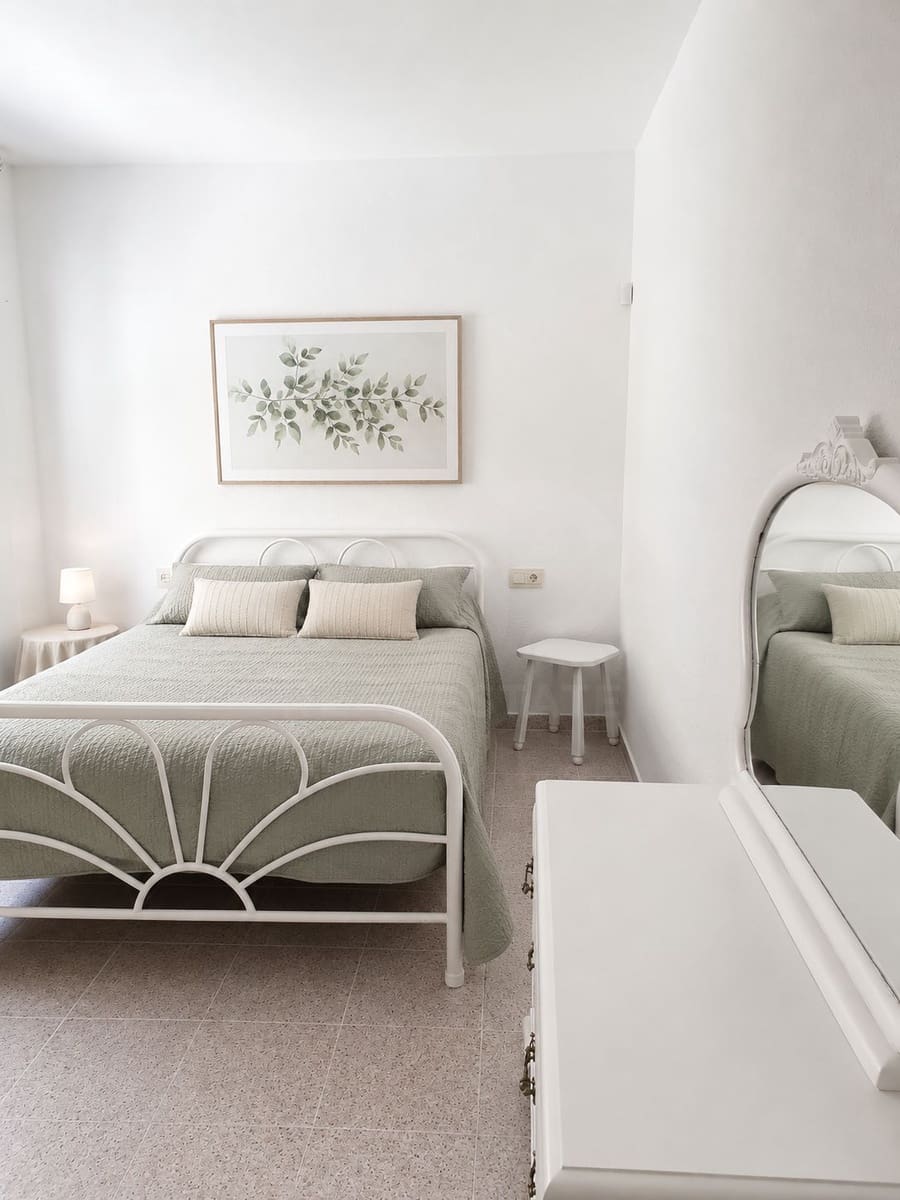 Apartamento de 2 habitaciones en Almería ciudad en venta con piscina - 168.000 € (Ref: 9988282)