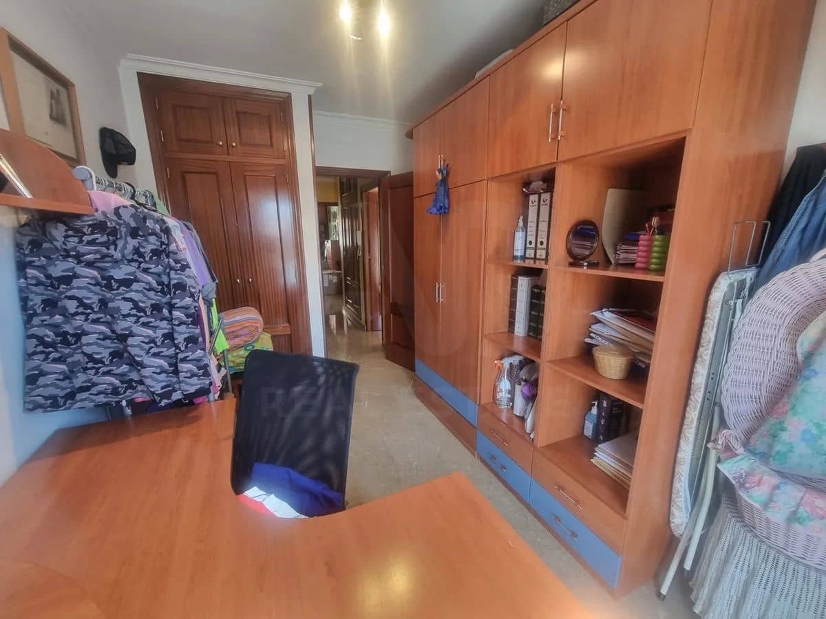 4 slaapkamer Rijtjeshuis te koop in Almeria stad met garage - € 430.500 (Ref: 9988286)