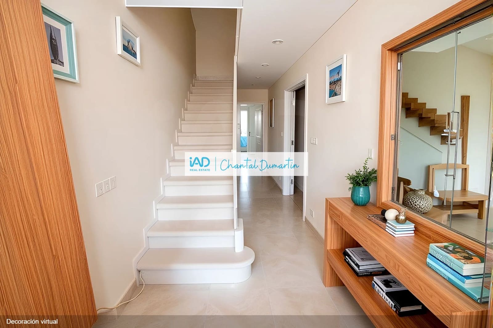 4 slaapkamer Rijtjeshuis te koop in Almeria stad met garage - € 430.500 (Ref: 9988286)