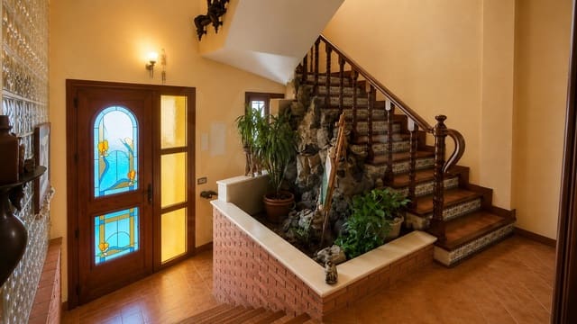 4 soverom Hus til salgs i Cádiz by med garasje - € 298 000 (Ref: 9988287)