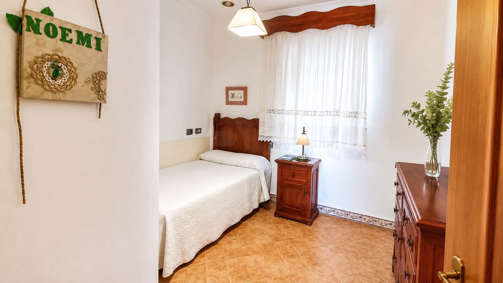 4 soverom Hus til salgs i Cadiz by med garasje - € 298 000 (Ref: 9988287)