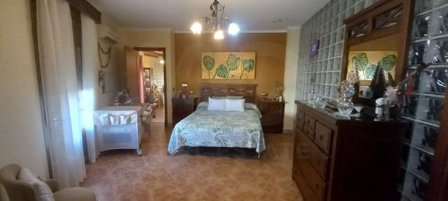 4 soverom Hus til salgs i Cádiz by med garasje - € 298 000 (Ref: 9988287)