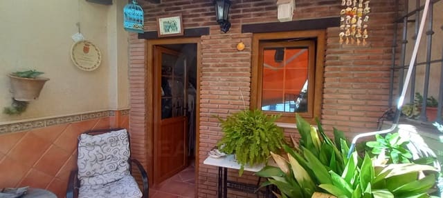 4 soverom Hus til salgs i Cádiz by med garasje - € 298 000 (Ref: 9988287)