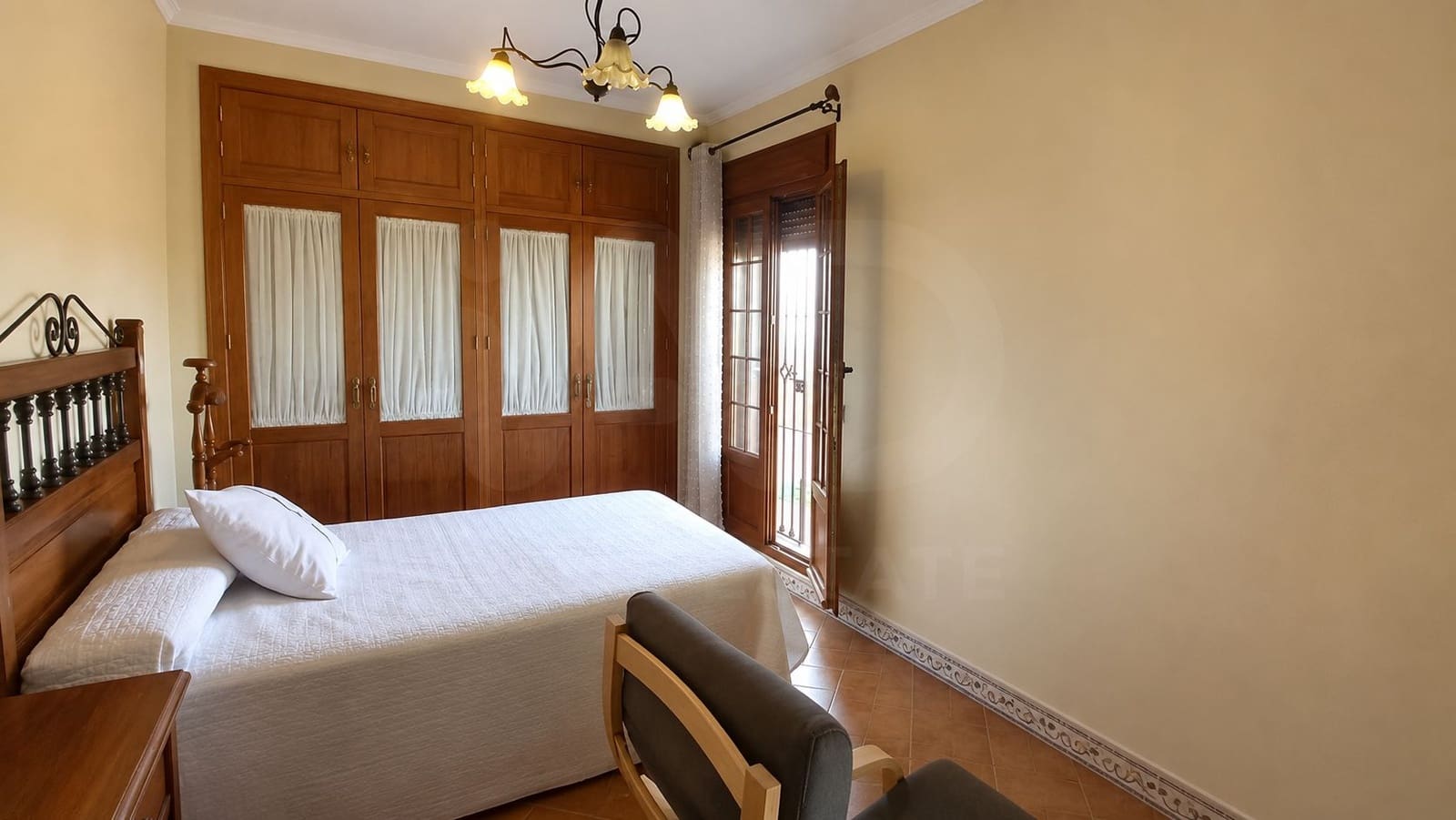 4 soverom Hus til salgs i Cadiz by med garasje - € 298 000 (Ref: 9988287)