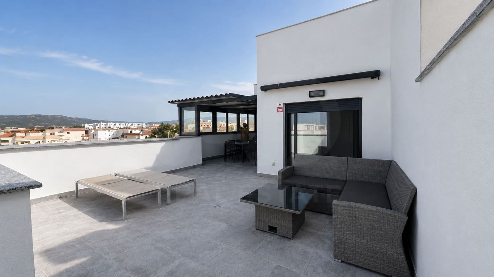 2 soverom Penthouse til salgs i Cadiz by med garasje - € 690 000 (Ref: 9988288)