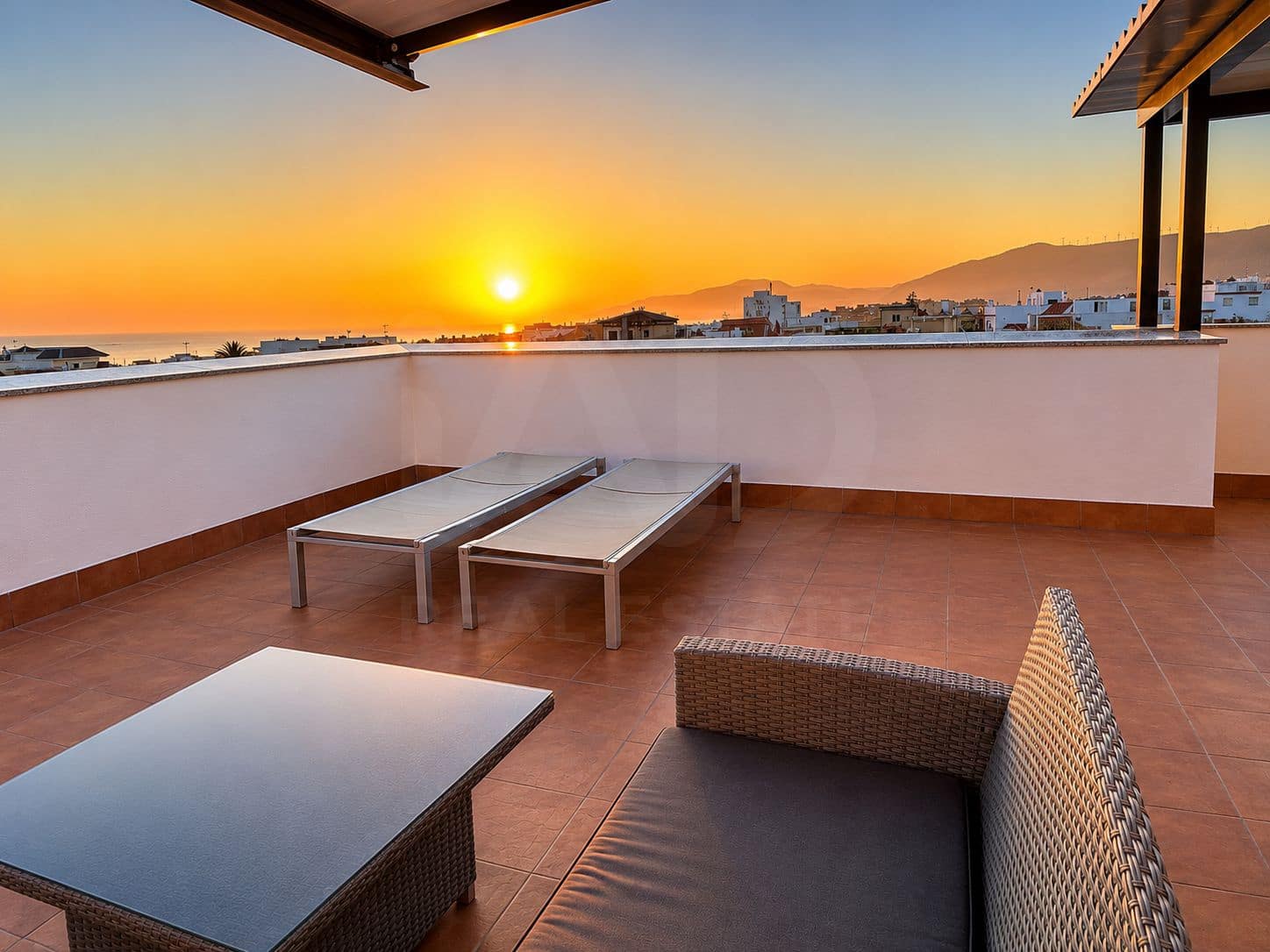 2 soverom Penthouse til salgs i Cadiz by med garasje - € 690 000 (Ref: 9988288)