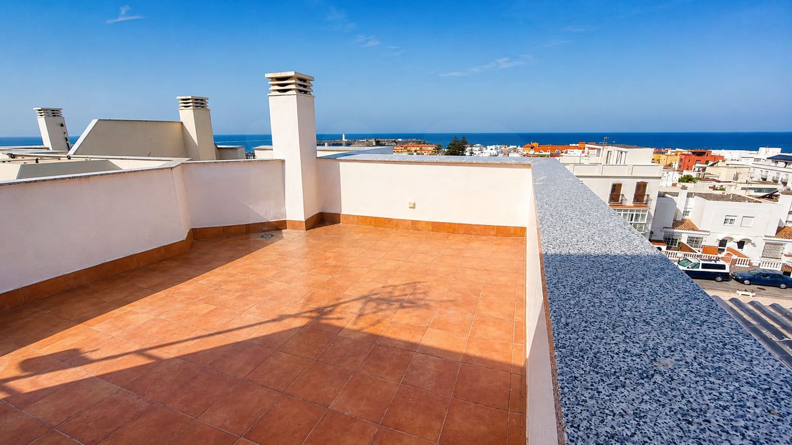 2 soverom Penthouse til salgs i Cadiz by med garasje - € 690 000 (Ref: 9988288)