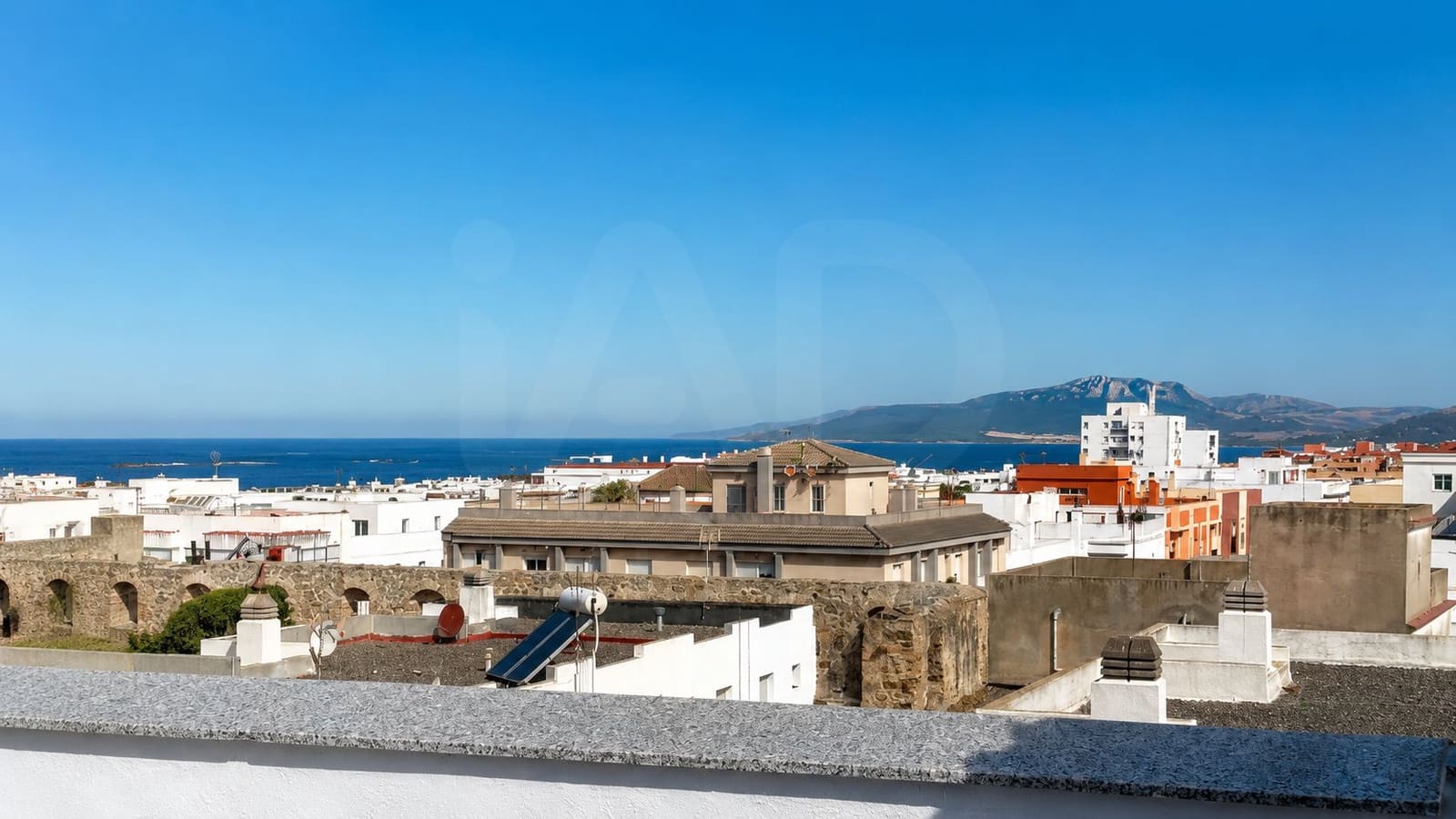 2 soverom Penthouse til salgs i Cadiz by med garasje - € 690 000 (Ref: 9988288)