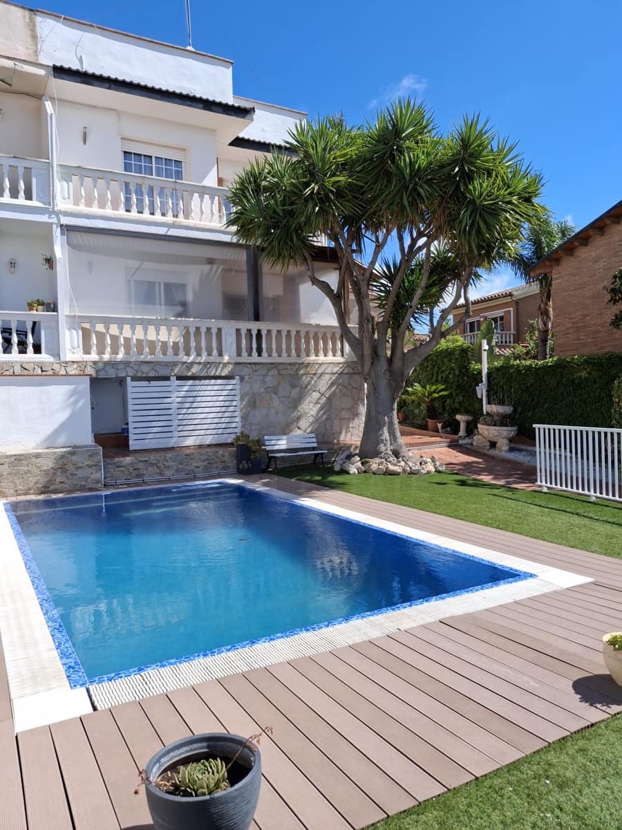 5 quarto Moradia em Banda para venda em Barcelona cidade com piscina garagem - 995 000 € (Ref: 9988290)