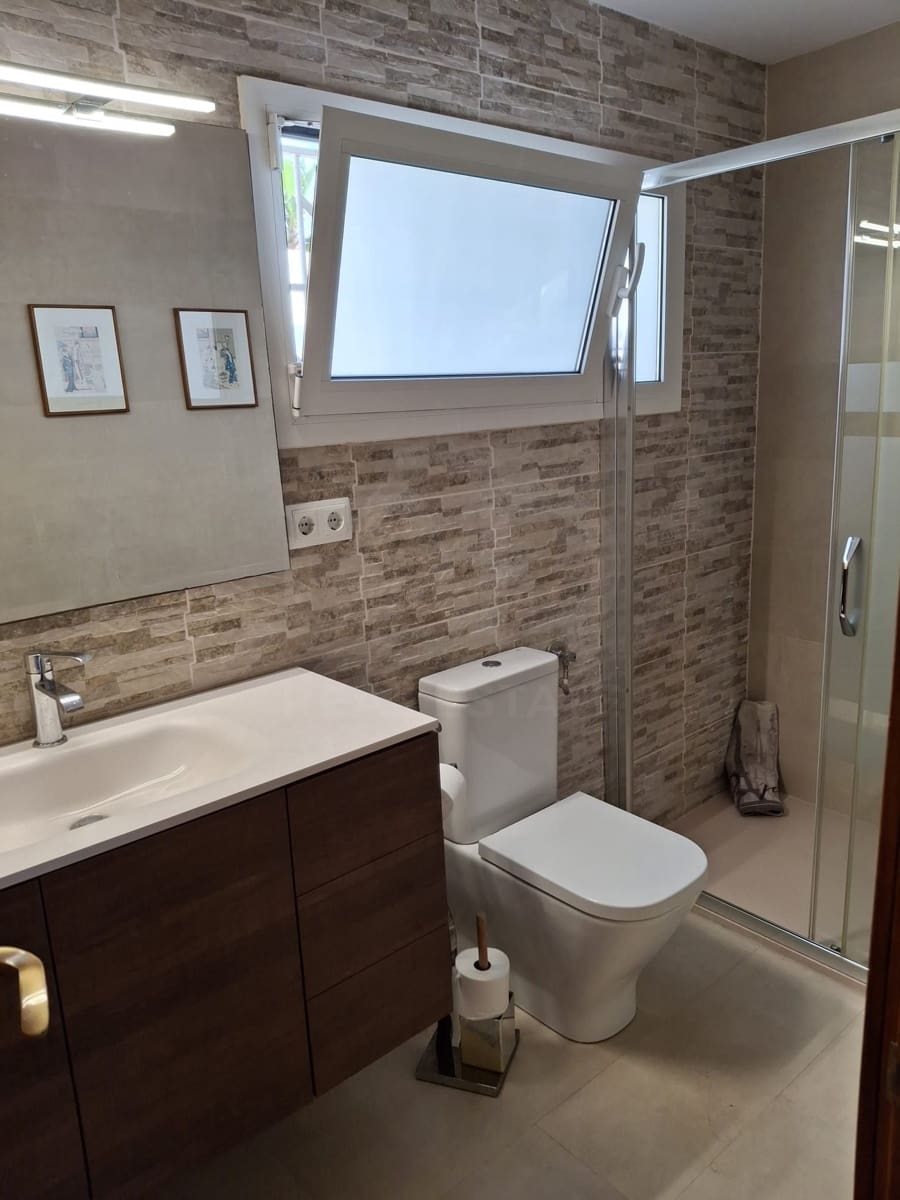 5 quarto Moradia em Banda para venda em Barcelona cidade com piscina garagem - 995 000 € (Ref: 9988290)